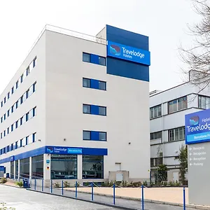 Travelodge Barcelona Fira Otel